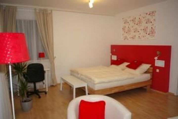 Room 12 of 26