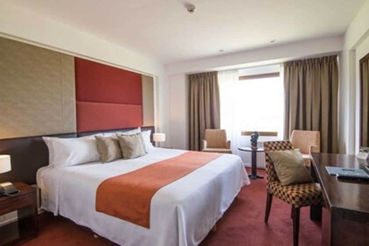 Room 26 of 70