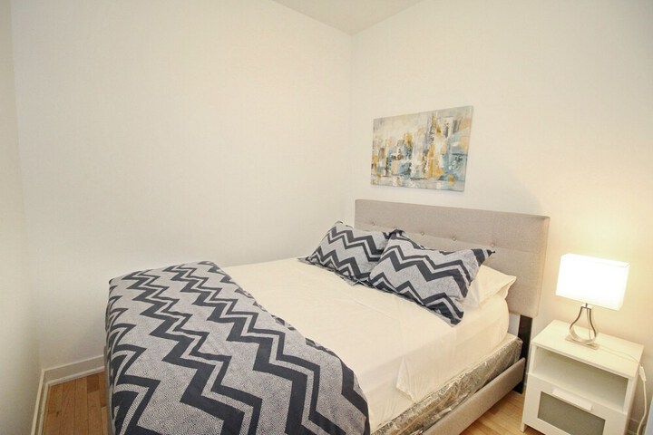 Room 4 of 69