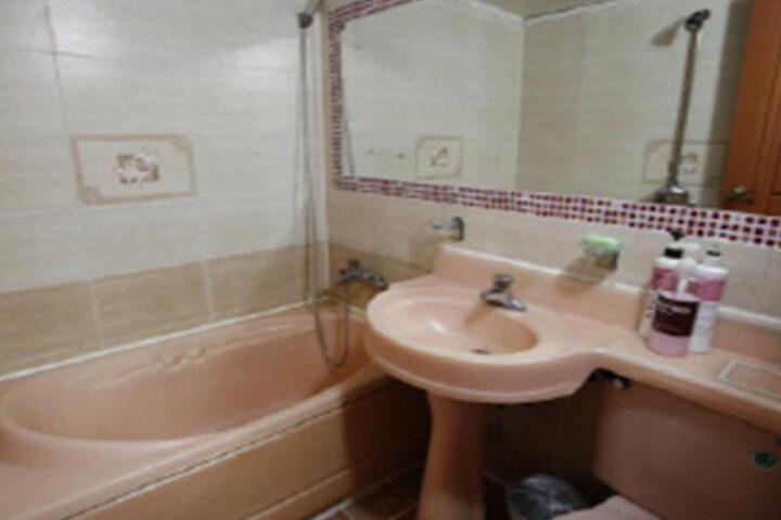 Songdo Goodstay Queen Motel