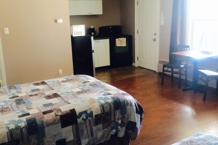 Room 4 of 34