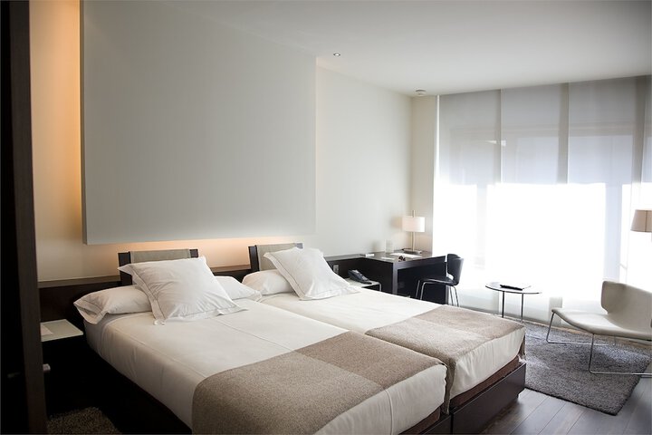 Room 9 of 79