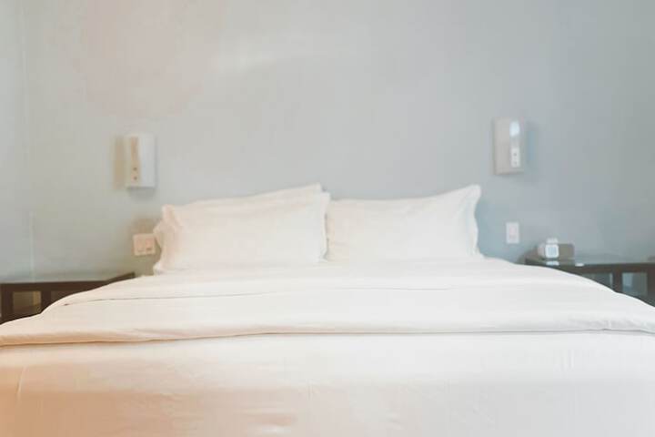 Room 5 of 23