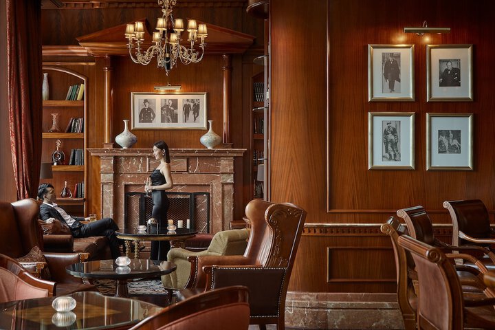 Lounge 66 of 104
