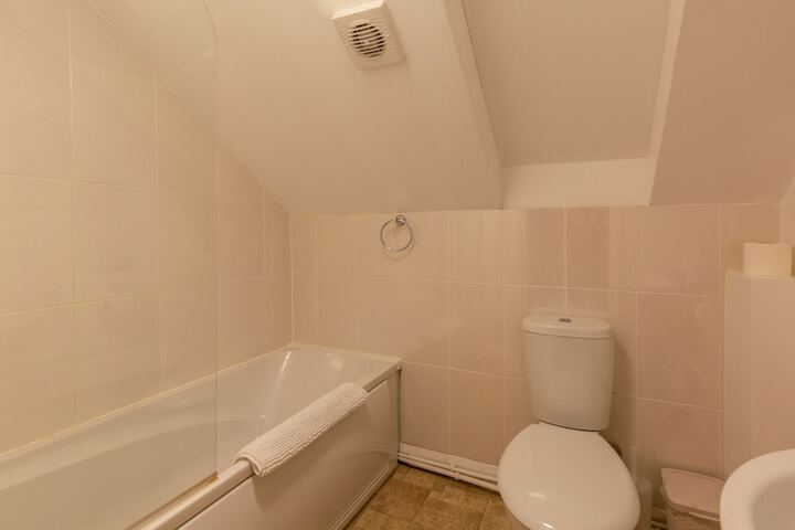Room 73 of 153