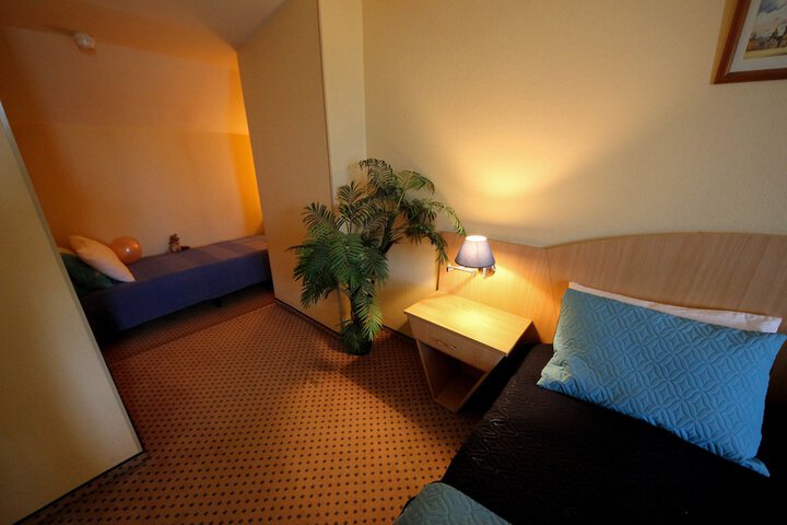 Room 46 of 72