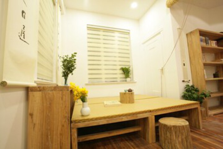 Room 10 of 37