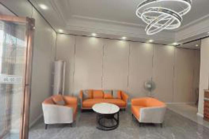 Lingfeng Mansion (Foshan Shadi Airport Branch)