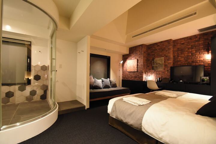 Room 84 of 107