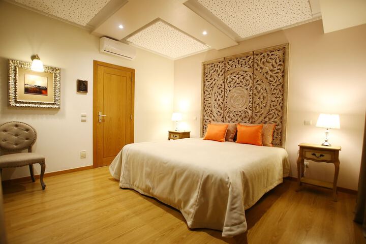 Room 4 of 101
