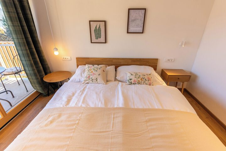 Room 2 of 24