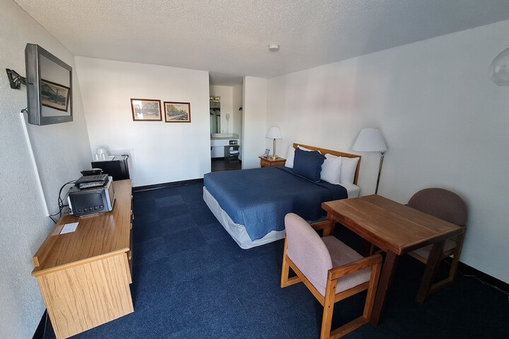 Room 6 of 22