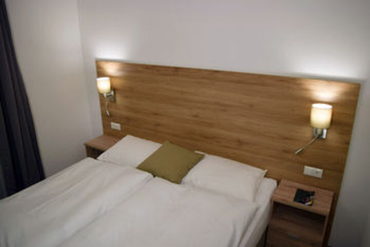 Room 86 of 136