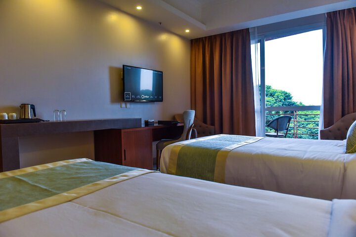 Room 15 of 43