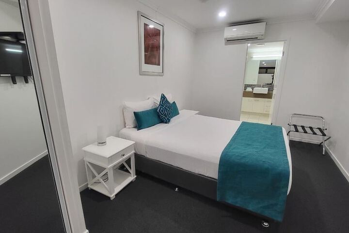 Room 42 of 110