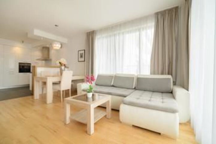 Room 40 of 48