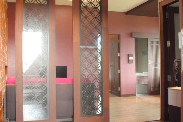 Room 12 of 63