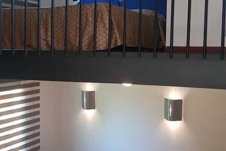 Room 7 of 14