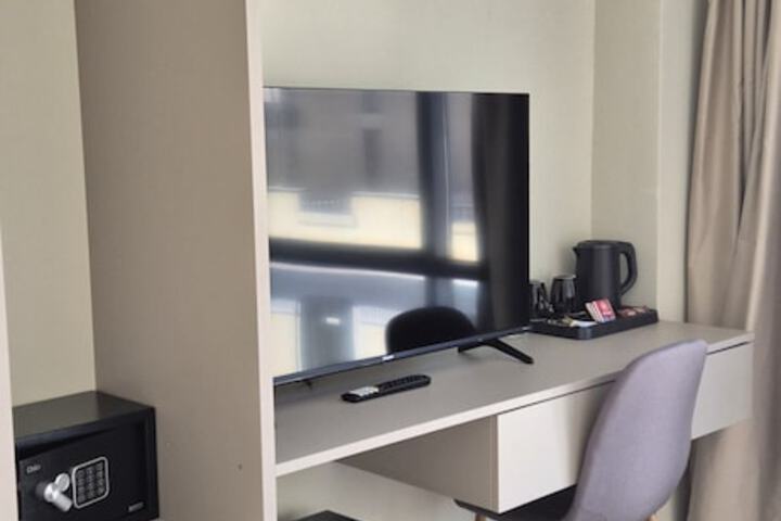 Room 34 of 86