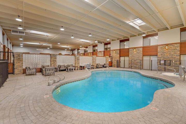 Pool 60 of 95