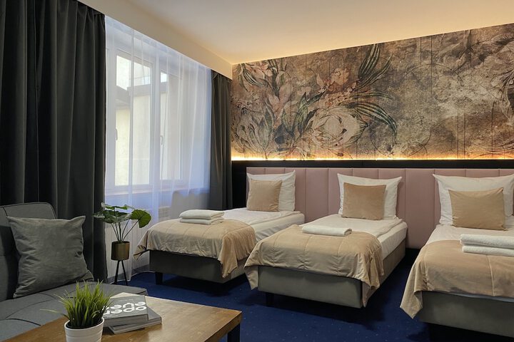 Room 5 of 14