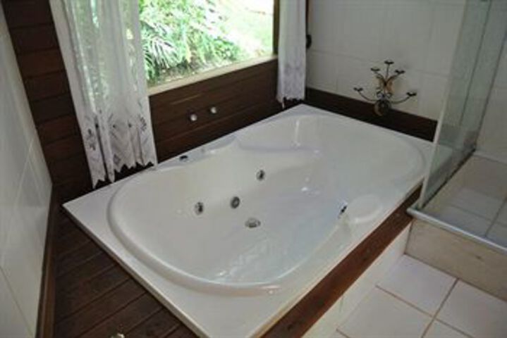 Hot Tub 107 of 143