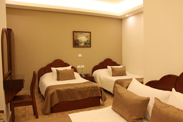 Room 28 of 119
