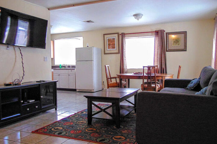 Room 4 of 22