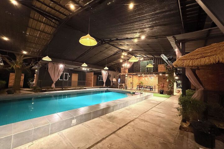 Pool 37 of 71