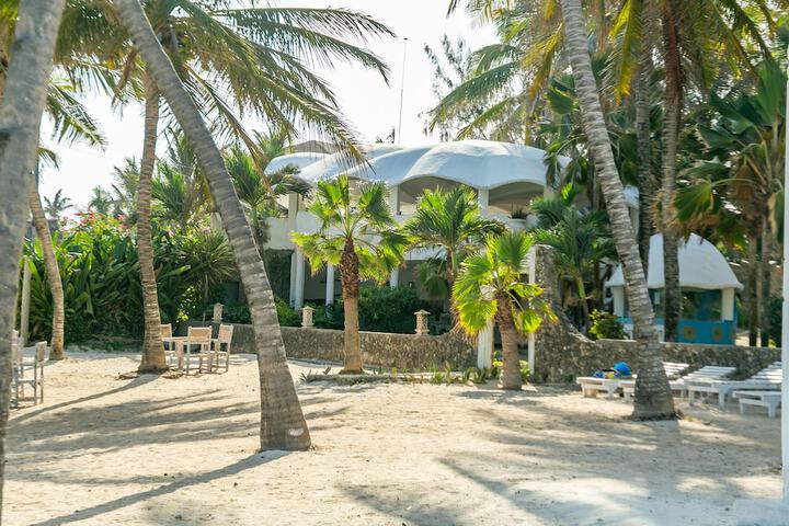 Beach 137 of 141