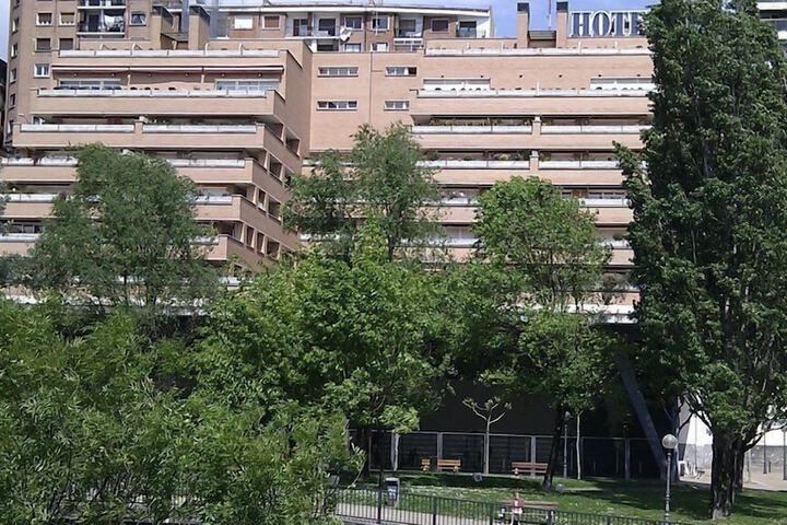 Hotel 46 of 48