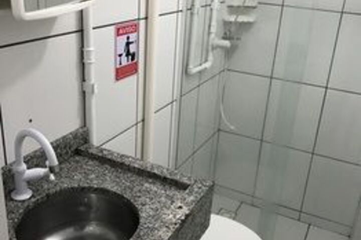 Room 9 of 60