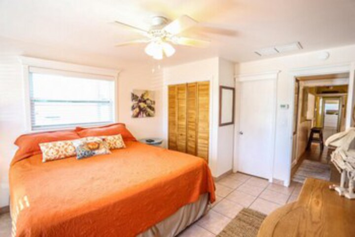 Room 34 of 36