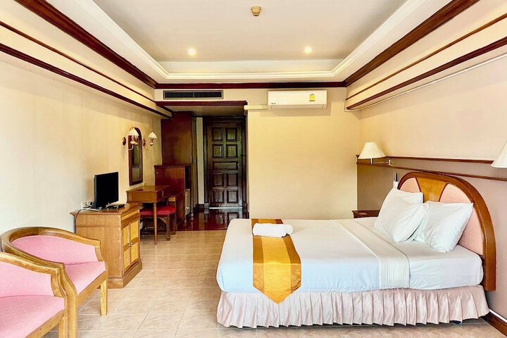 Room 10 of 41