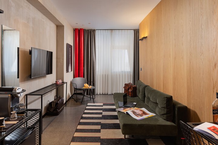 Room 22 of 51