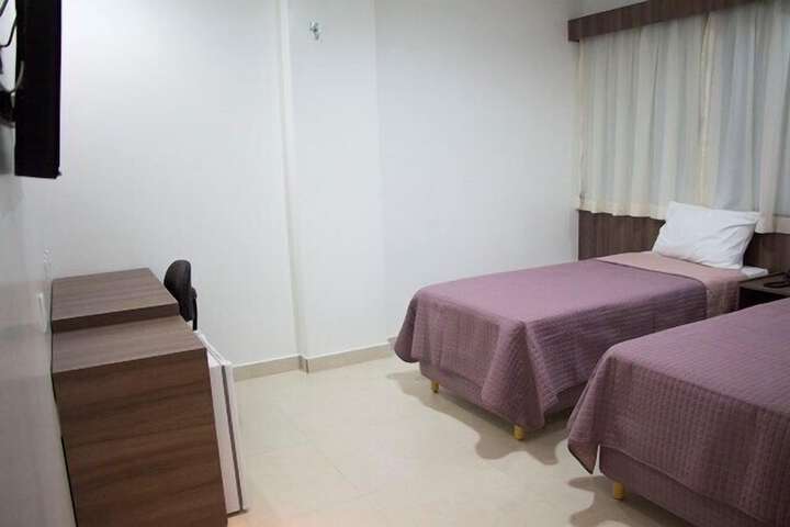Room 10 of 50