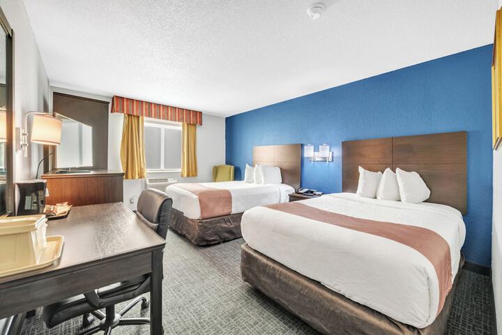 2 Double Beds (6 of 7)