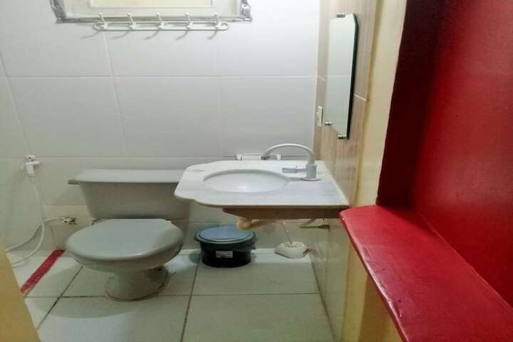 Room 17 of 29