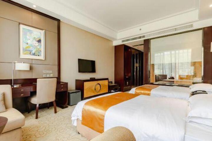 Lianhua Hotel
