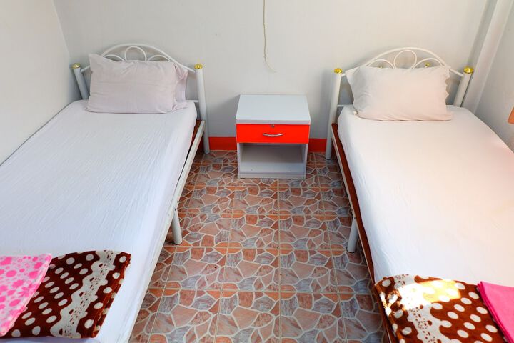 Room 7 of 17