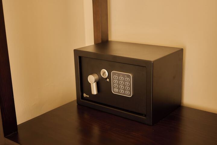 Room 6 of 47