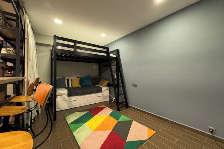 Room 22 of 49