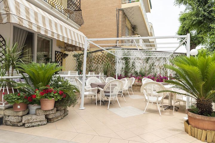 Terrace/Patio 40 of 106
