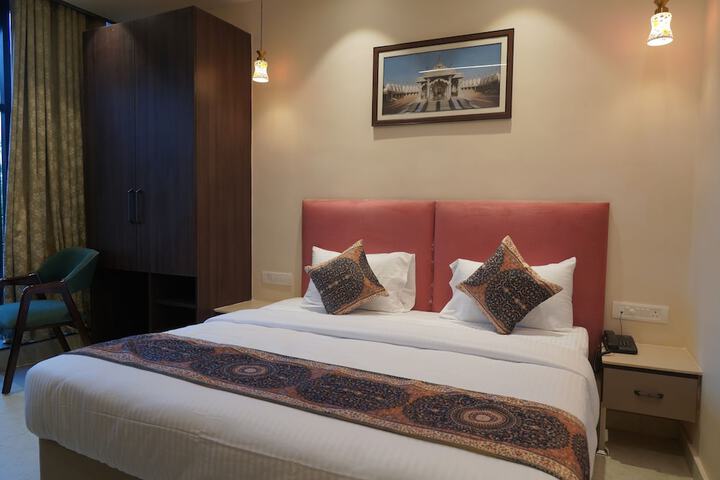 Room 21 of 40