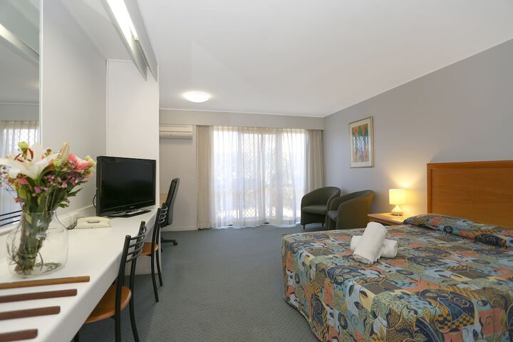 Room 6 of 36