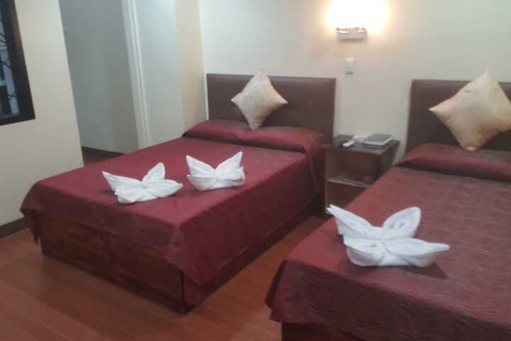 Room 3 of 105
