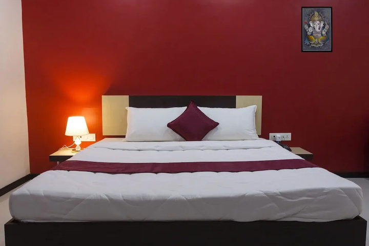 Room 3 of 12