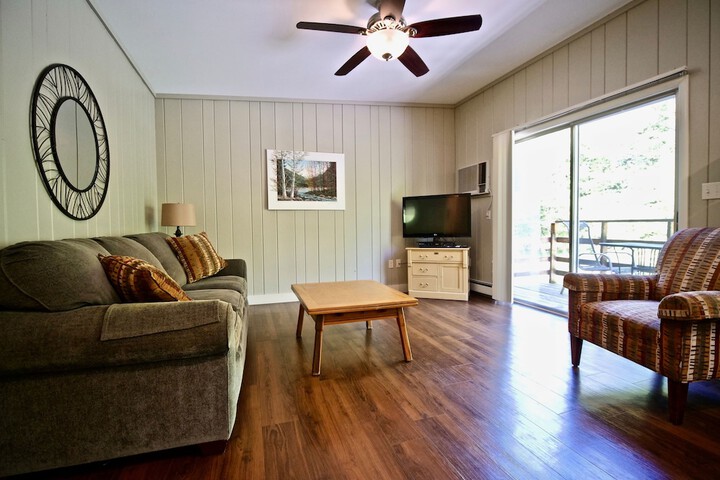 Room 28 of 62