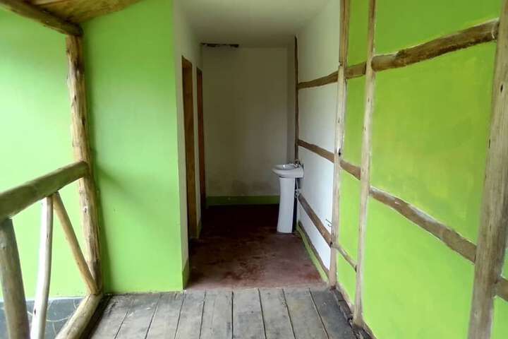 Room 7 of 7