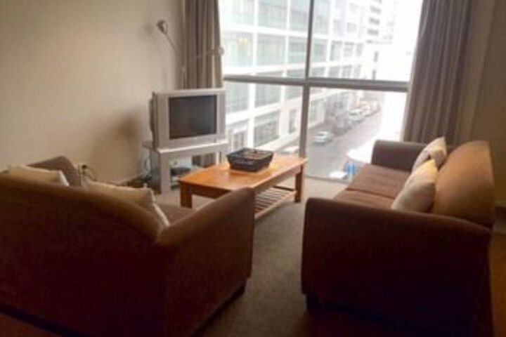 Room 10 of 11